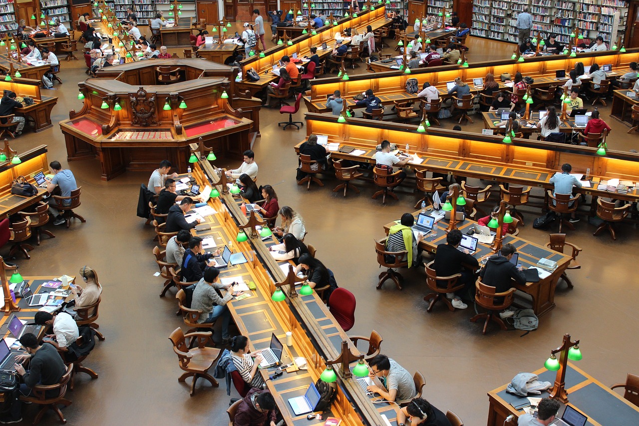 library, la trobe, study-1400313.jpg